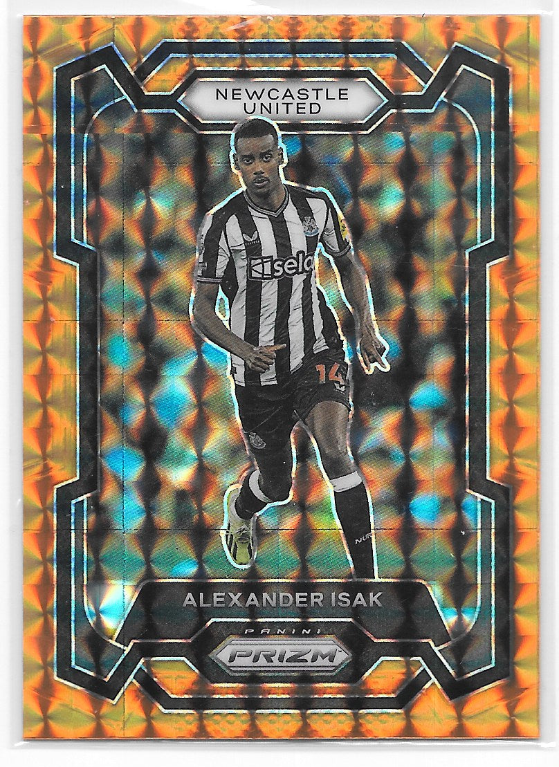 Alexander Isak (Newcastle United) Orange Mosaic Panini Prizm Premier League 23-24