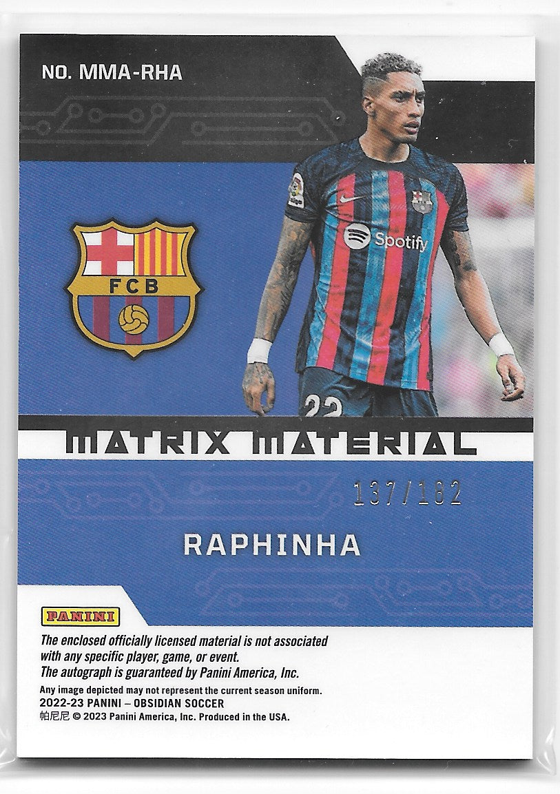 Raphinha (FC Barcelona) Matrix Material Auto /182 Panini Obsidian Soccer 22-23