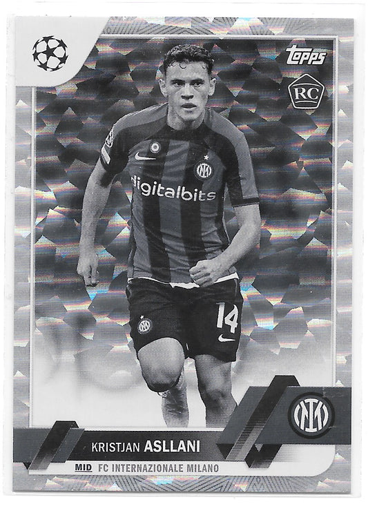 Kristjan Asllani (FC Internazionale Milano) Black & White Icy Foil /150 RC Topps UCC Flagship 22-23