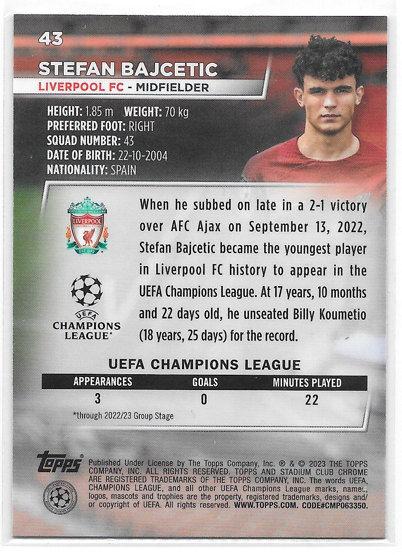 Stefan Bajcetic (Liverpool FC) Blue Prism Refractor RC Topps Stadium Club Chrome 22-23