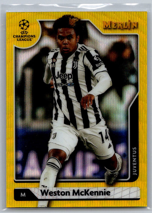 Weston McKennie (Juventus) Yellow Wave Refractor /225 Topps Merlin Chrome UEFA 2021-22