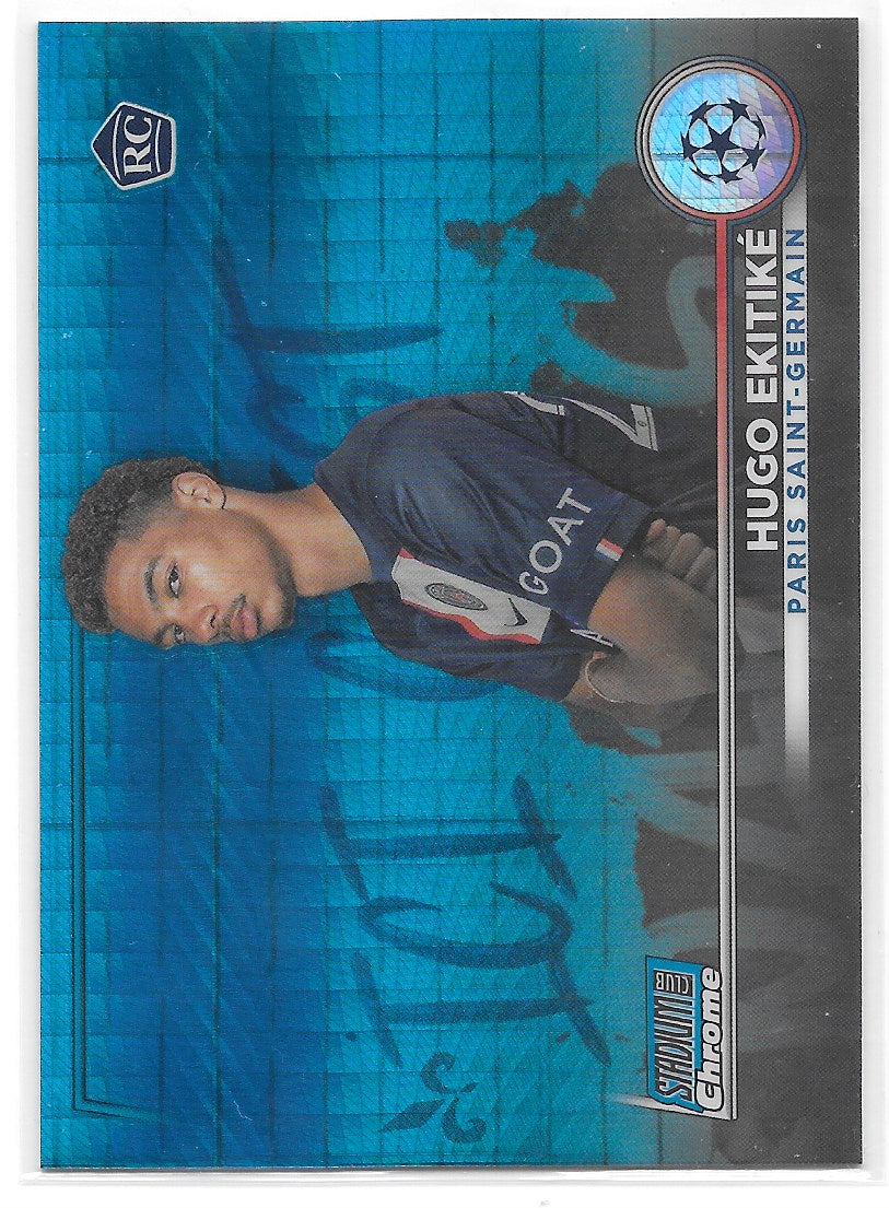 Hugo Ekitike (PSG) Blue Prism Refractor RC Topps Stadium Club Chrome 22-23