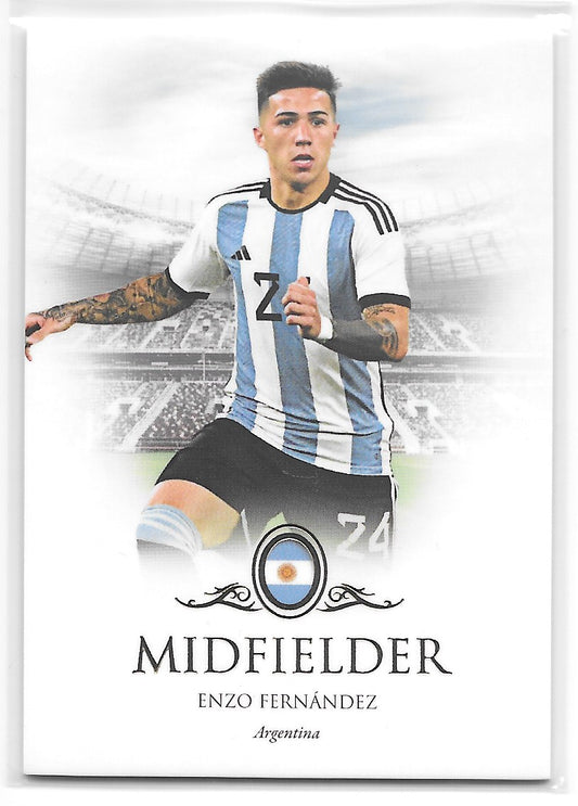 Enzo Fernandez (Argentina) Base Futera Unique World Football 2023