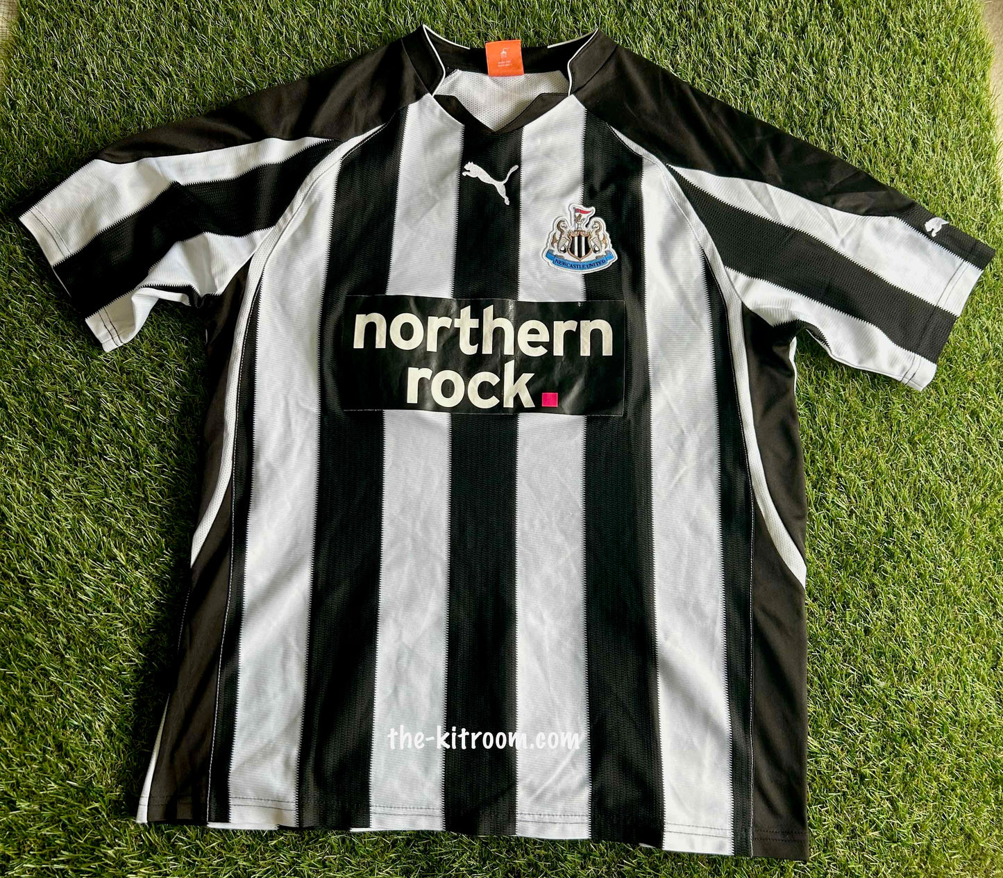 2010-11 Newcastle United Home Football Shirt L