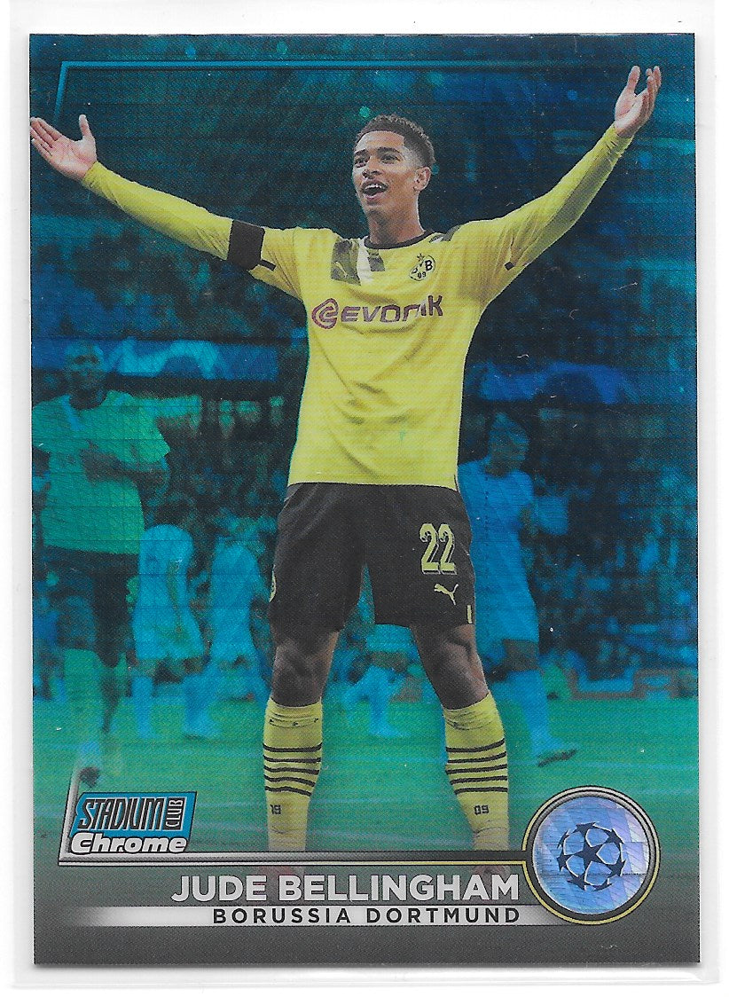 Jude Bellingham (Borussia Dortmund) Blue Prism Refractor Topps Stadium Club Chrome 22-23