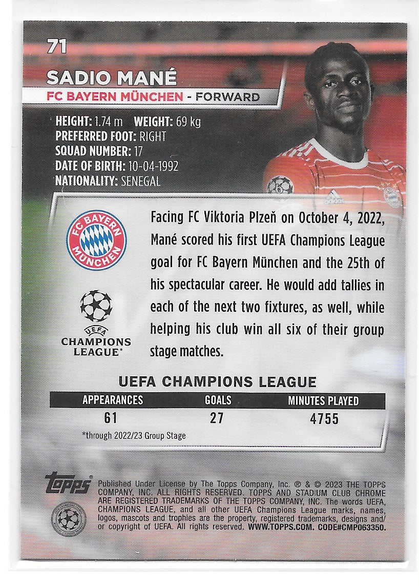 Sadio Mane (FC Bayern Munchen) Blue Prism Refractor Topps Stadium Club Chrome 22-23