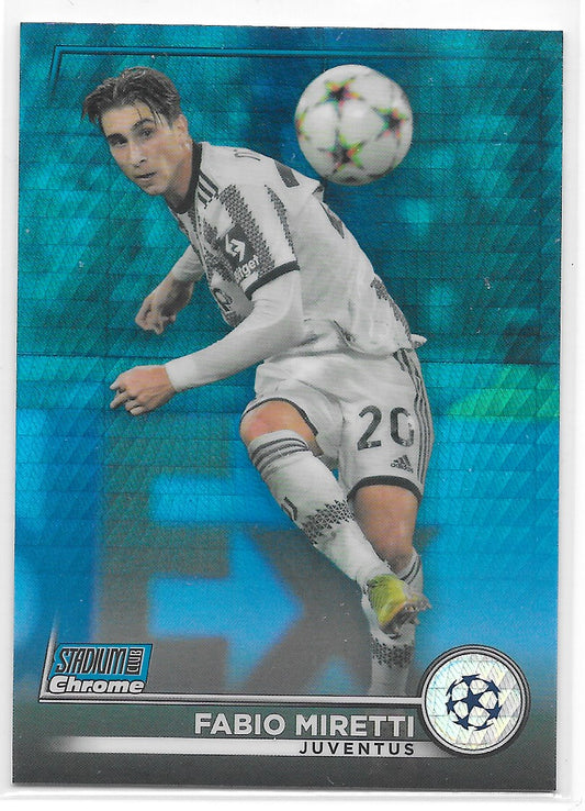 Fabio Miretti (Juventus) Blue Prism Refractor Topps Stadium Club Chrome 22-23