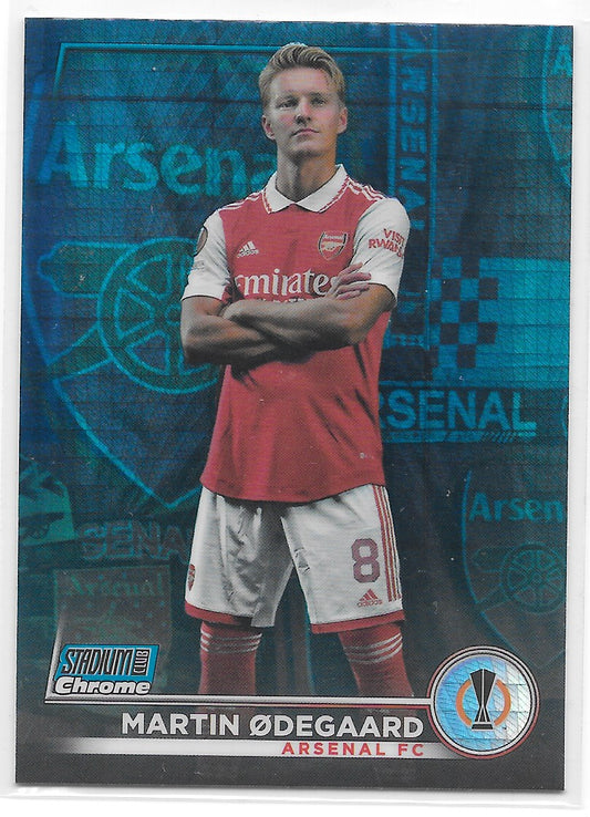 Martin Odegaard (Arsenal FC) Blue Prism Refractor Topps Stadium Club Chrome 22-23