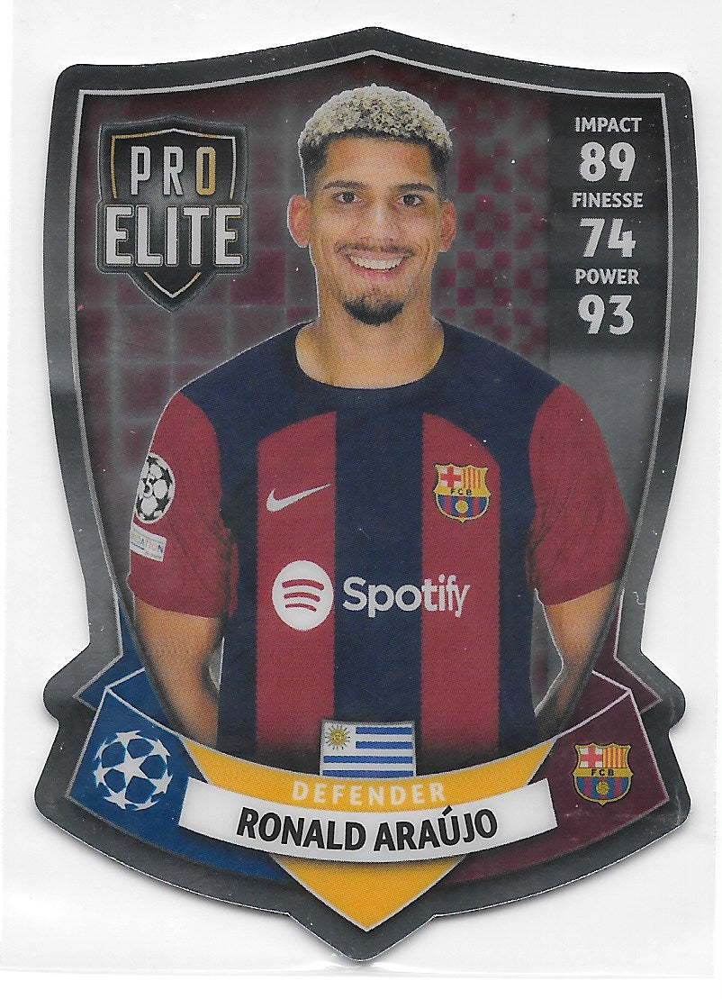 Ronald Araujo (FC Barcelona) Pro Elite Chrome Shield Topps Match Attax 23-24