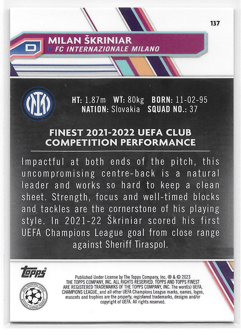 Milan Skriniar (FC Internazionale Milano) Purple Refractor /299 Topps Finest UCC 22-23